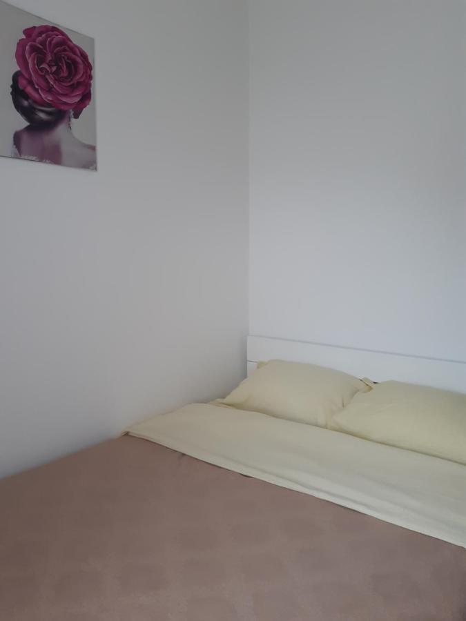 Apartman Lala Foca Exteriör bild