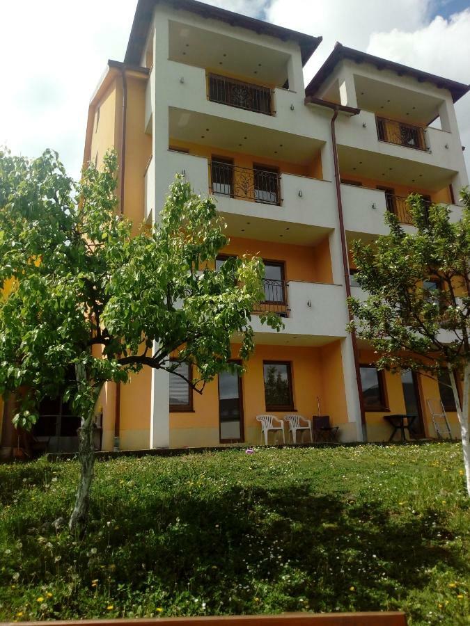 Apartman Lala Foca Exteriör bild